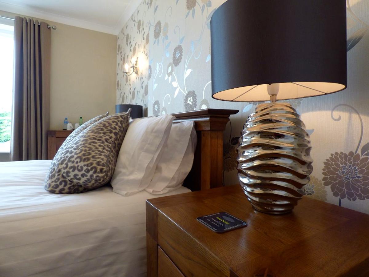 The Duke Of Tavistock Hotel Bagian luar foto